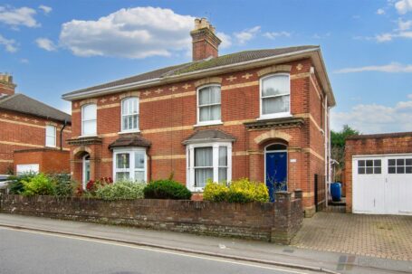 Lower Church Road, Burgess Hill