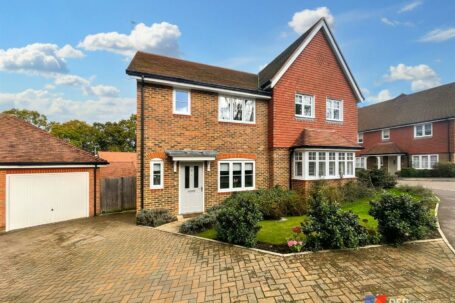 Mill Rose Way, Burgess Hill