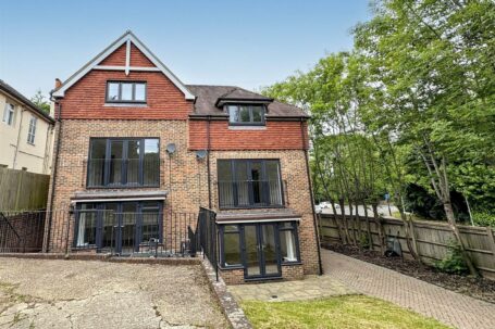 London Road, Burgess Hill