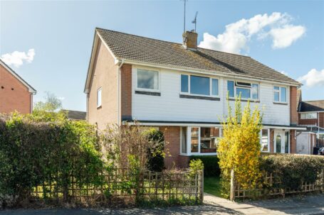 Hurst Gardens, Hurstpierpoint