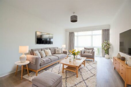 Paddockhall Road, Haywards Heath