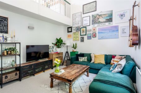 Assisi Heights, Haywards Heath