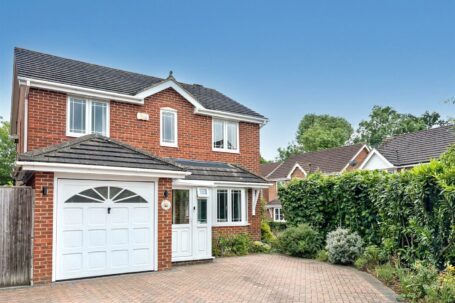 Bramble Gardens, Burgess Hill