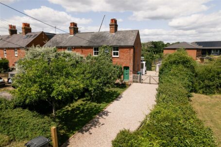 Reeds Lane, Sayers Common