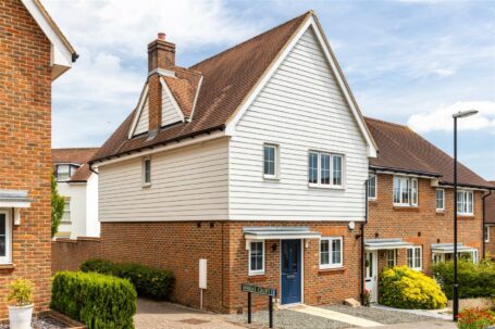 Chandlers Field Drive, Haywards Heath