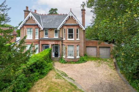 Muster Green South, Haywards Heath