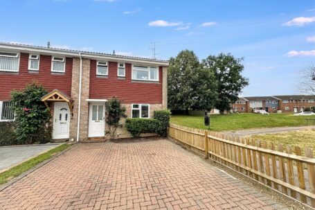 Cedar Close, Burgess Hill