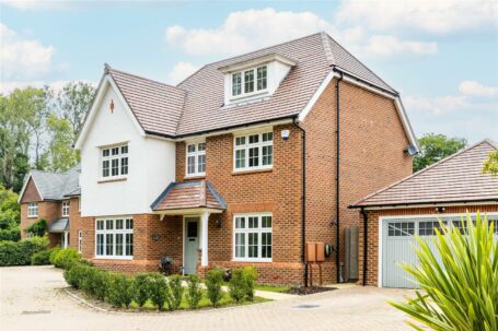 Campbell Mead, Haywards Heath