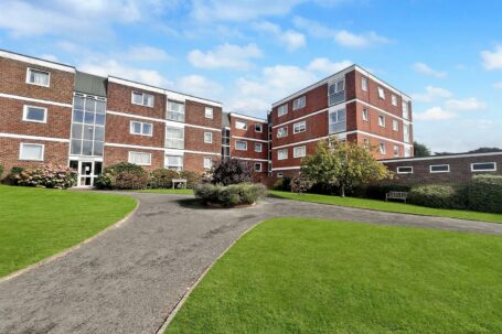 Crescent Way, Burgess Hill