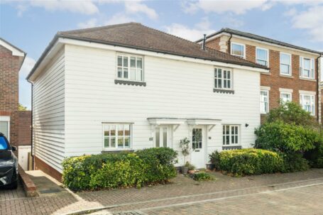 Updown Hill, Bolnore Village, Haywards Heath