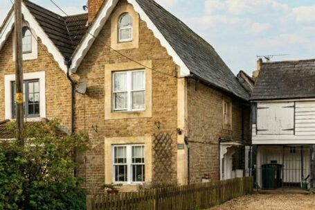 High Street, Handcross