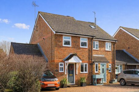 Berrylands Farm, Sayers Common