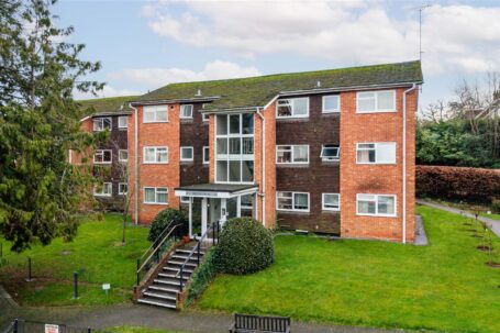 Paddockhall Road, Haywards Heath