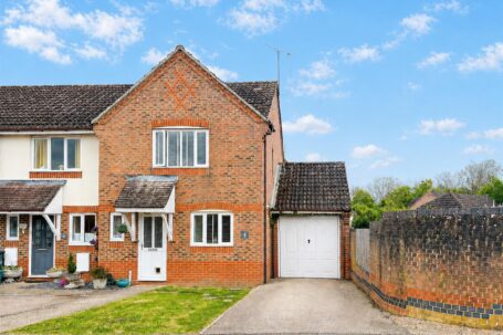 Mocatta Way, Burgess Hill
