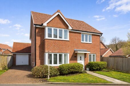 Packham Gardens, Hurstpierpoint