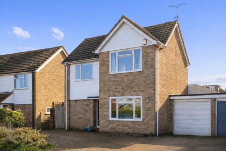 Iden Hurst, Hurstpierpoint