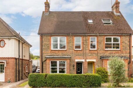 Sunte Avenue, Lindfield