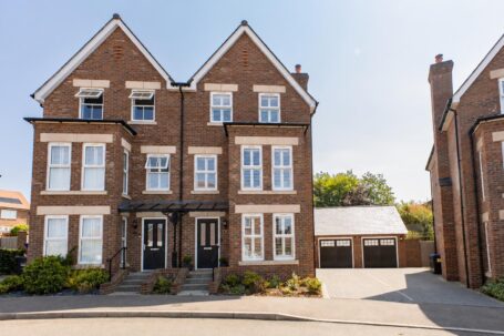 Bonnet Lane, Burgess Hill