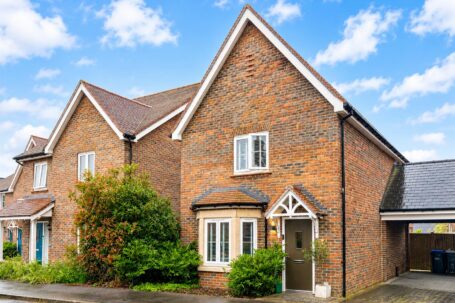 Bonnet Lane, Burgess Hill