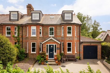 Station Road, Horsted Keynes