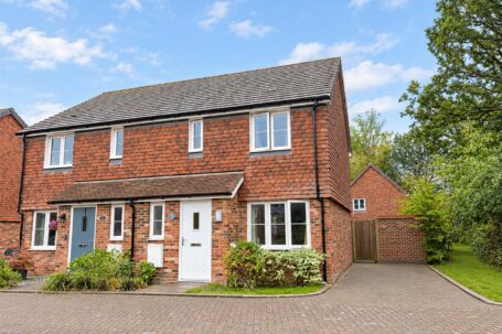 Unicorn Way, Burgess Hill