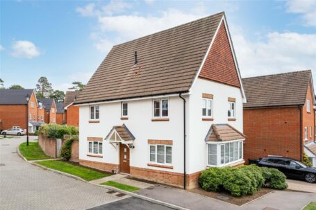 Little Pithfield, Haywards Heath